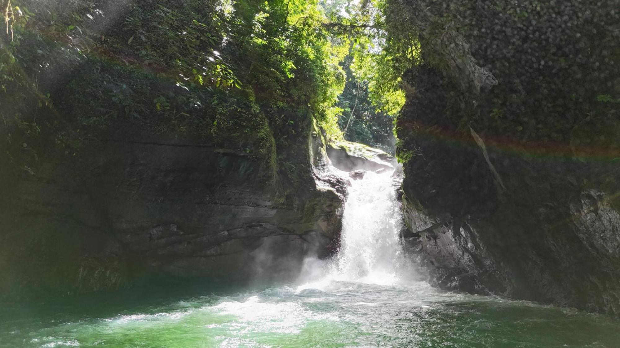 Holos Retreat Center: The Entire Ridge Basecamp Baru Luaran gambar